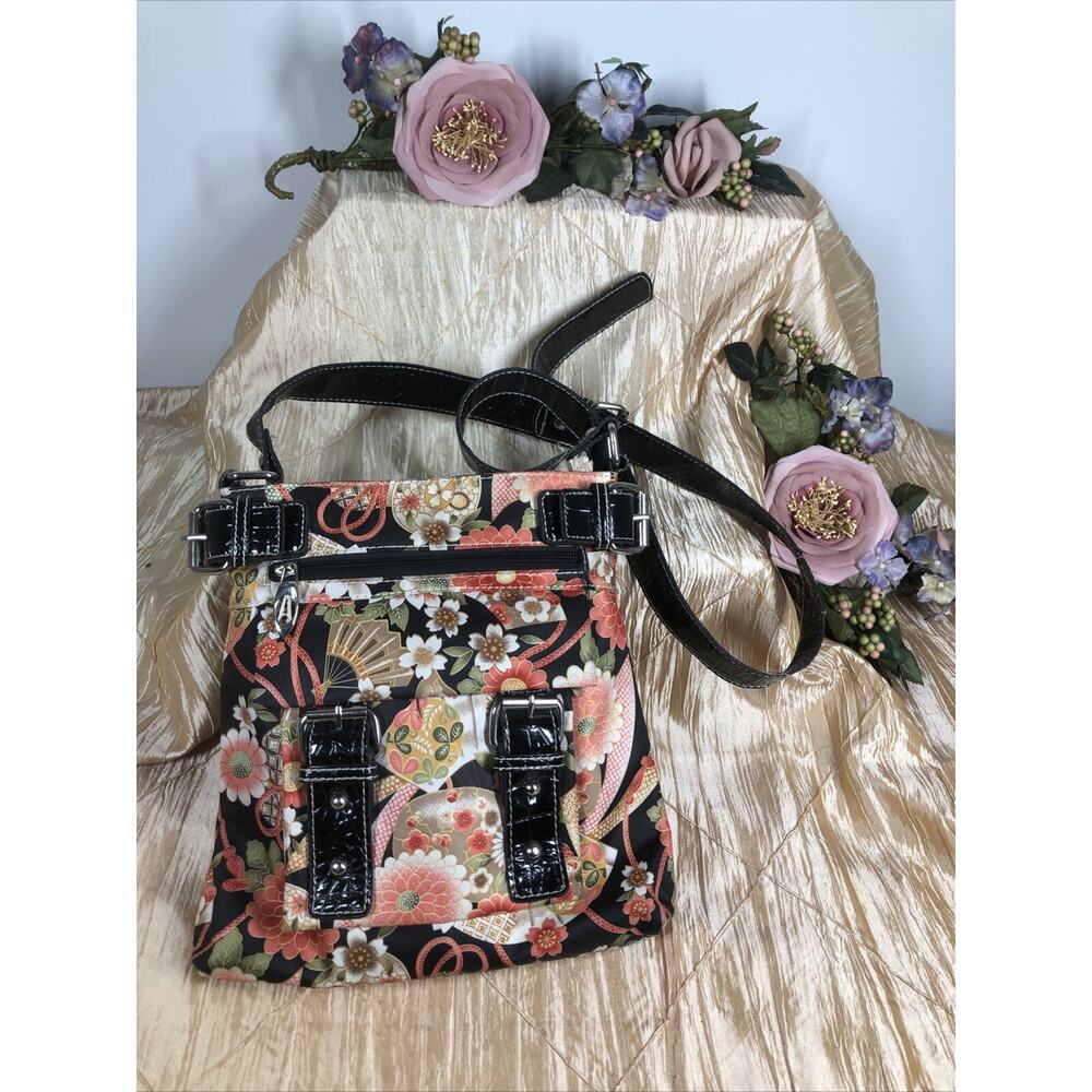 Multi Pocket Crossbody Bag for Women Shoulder Bag Ultra Soft Minimalist Bohemian